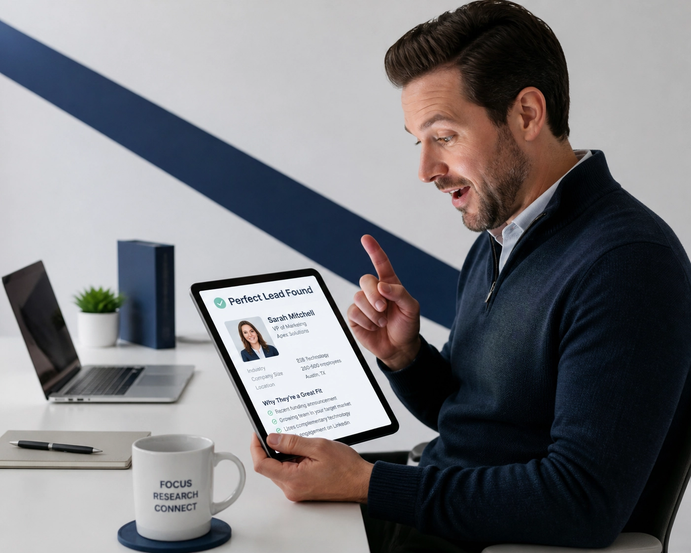 Professional identifies high-quality prospects through digital franchise lead generation research.